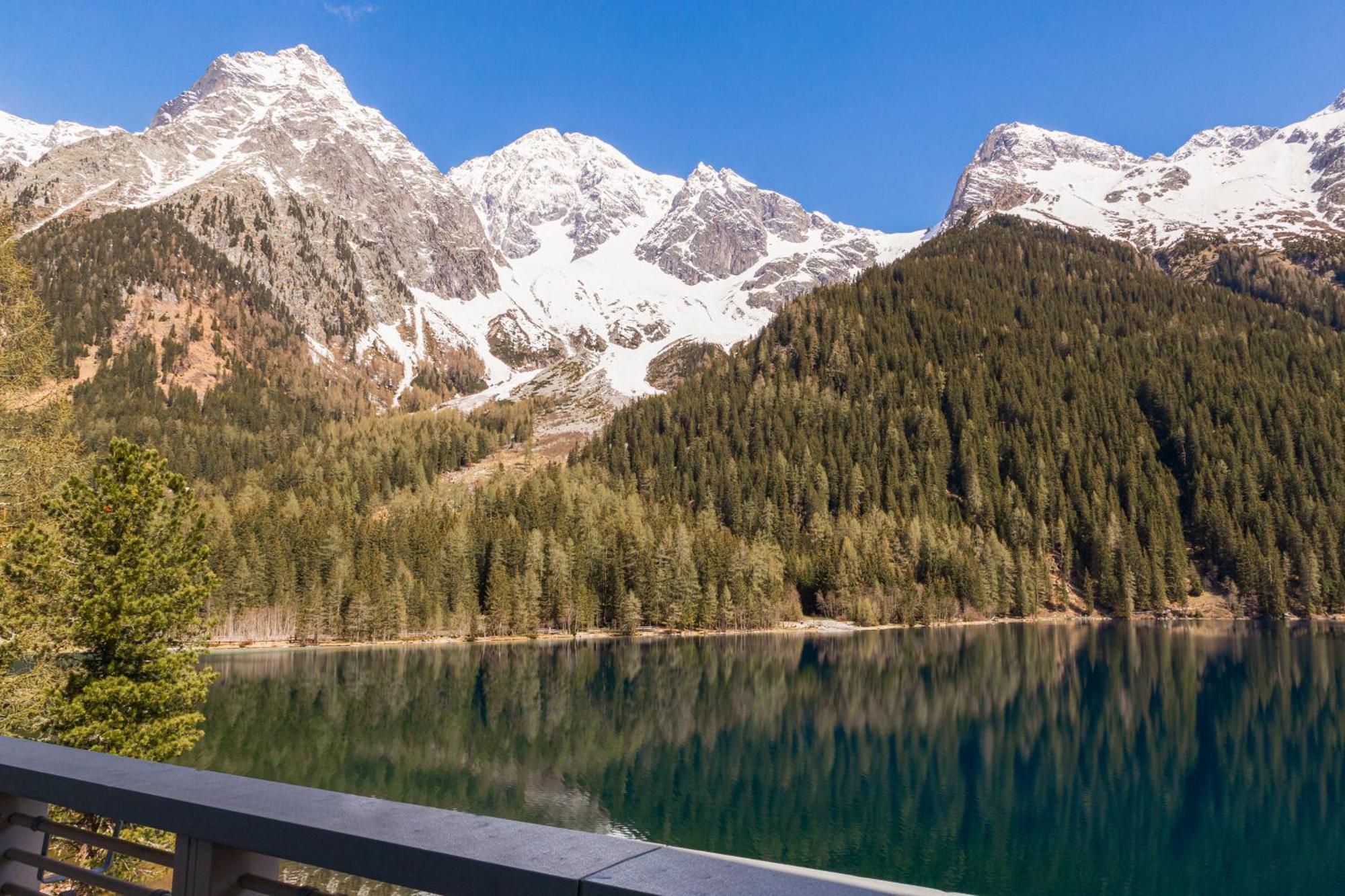 Hotel Restaurant Seehaus Mountain Lake Resort San Giuseppe in Anterselva Exterior photo