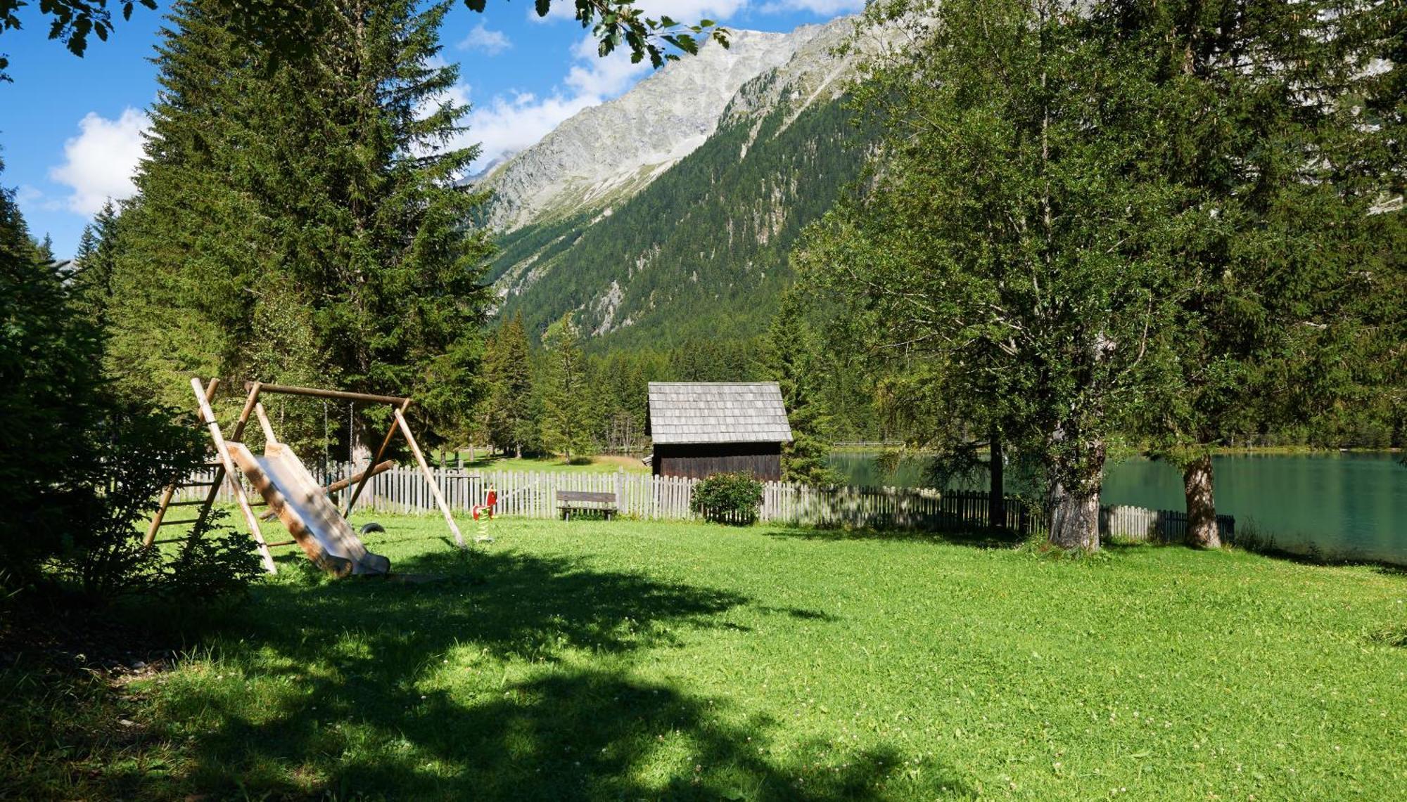 Hotel Restaurant Seehaus Mountain Lake Resort San Giuseppe in Anterselva Exterior photo