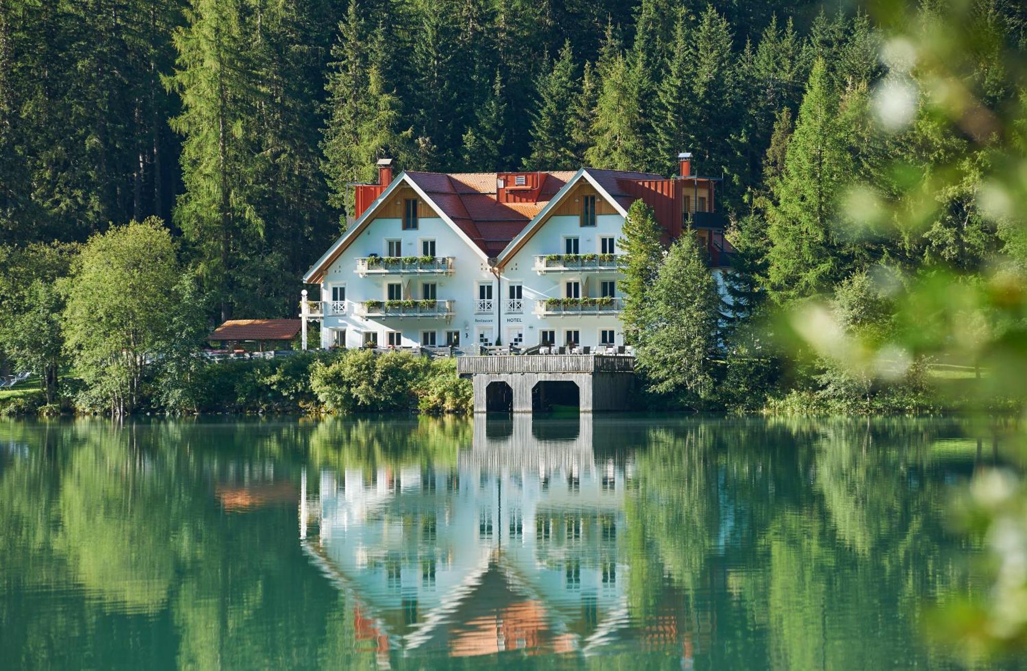 Hotel Restaurant Seehaus Mountain Lake Resort San Giuseppe in Anterselva Exterior photo