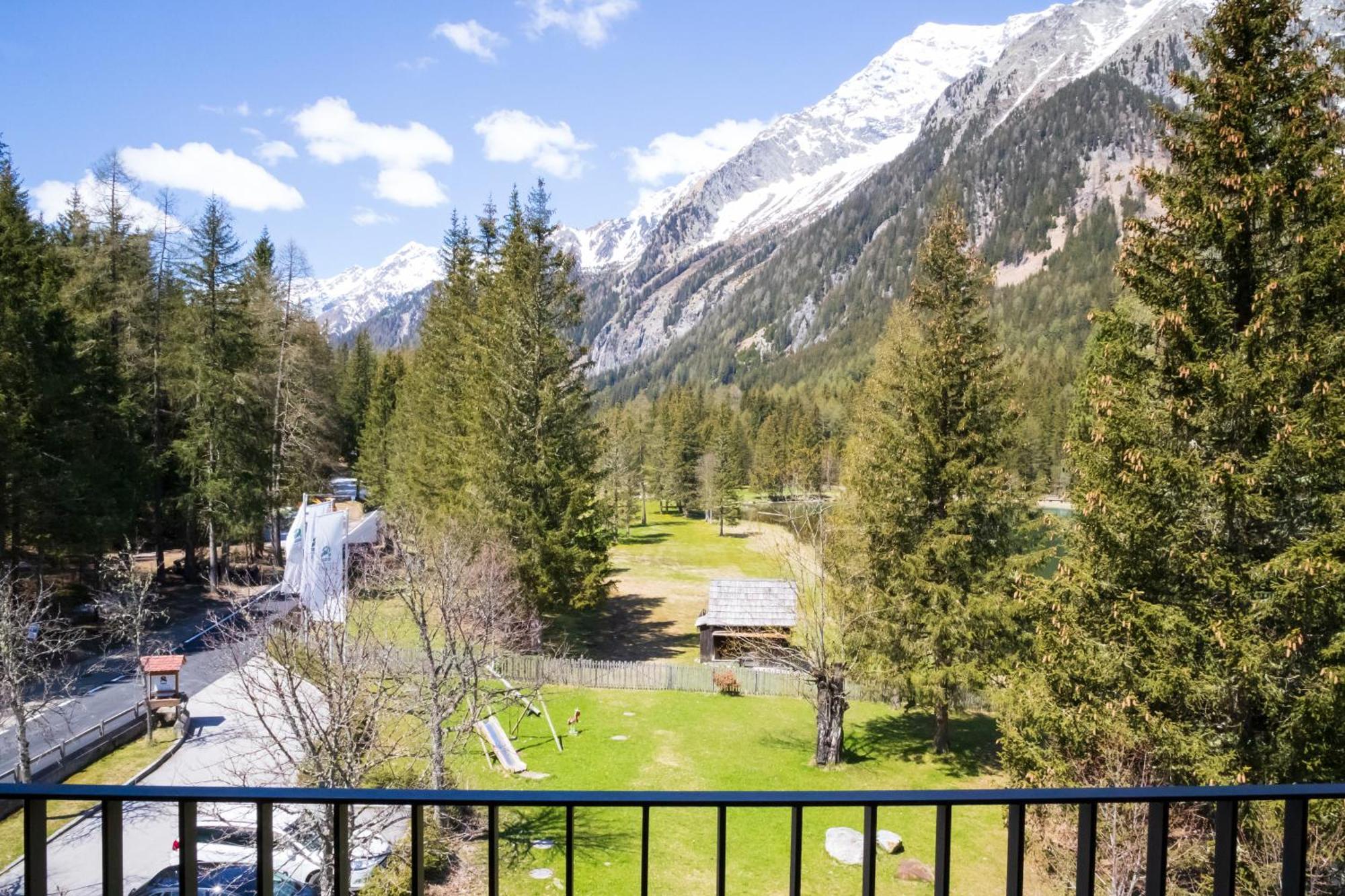 Hotel Restaurant Seehaus Mountain Lake Resort San Giuseppe in Anterselva Exterior photo